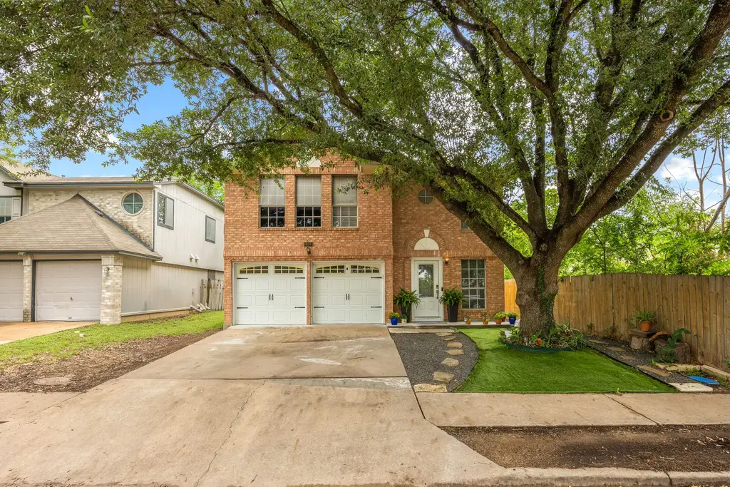 908 Tayside Drive, Pflugerville