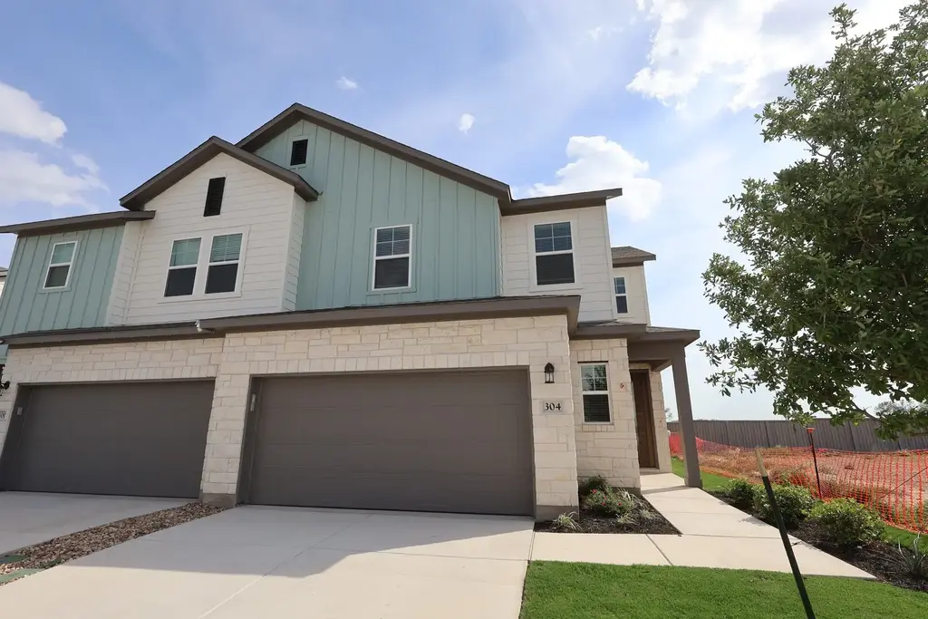 304 Emerie Way, Georgetown