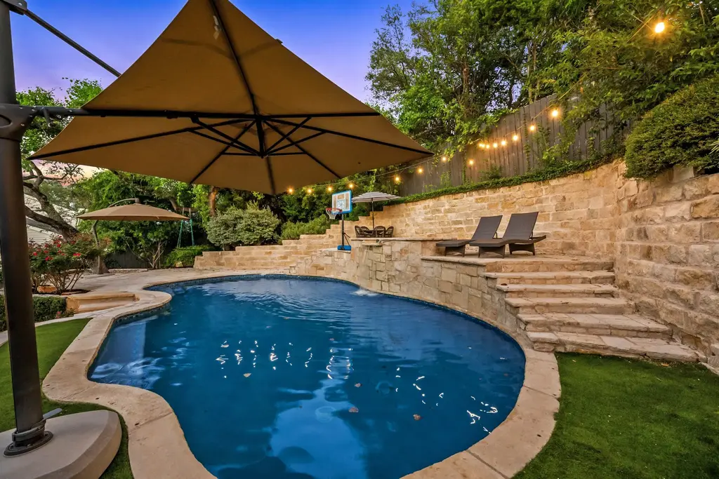 2005 Mistywood Drive, Austin