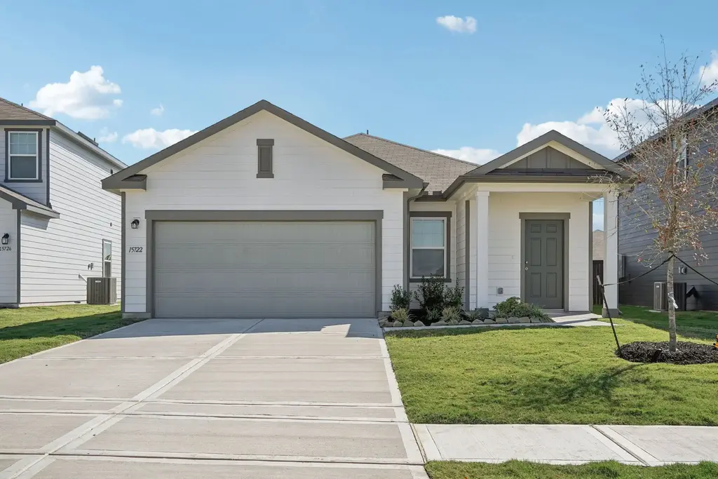 14524 Sage Bloom Lane, Elgin