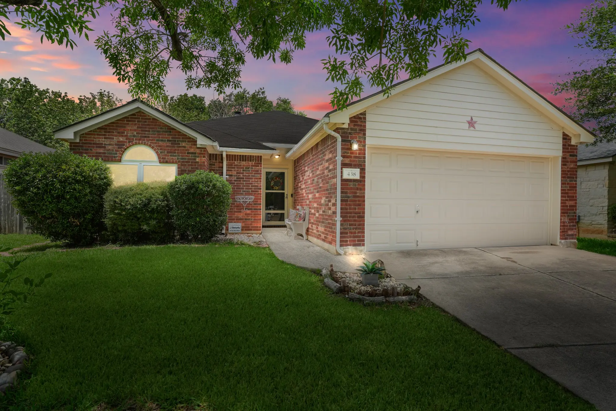Photo of Listing #3501702
