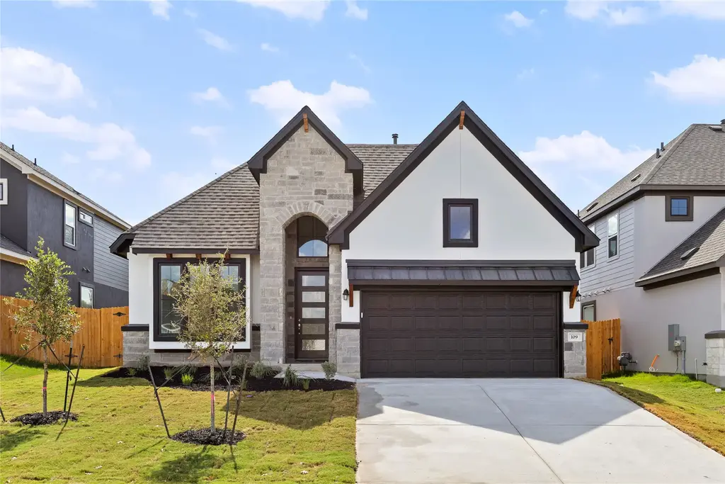 109 Little Tenina Trail, Cedar Creek