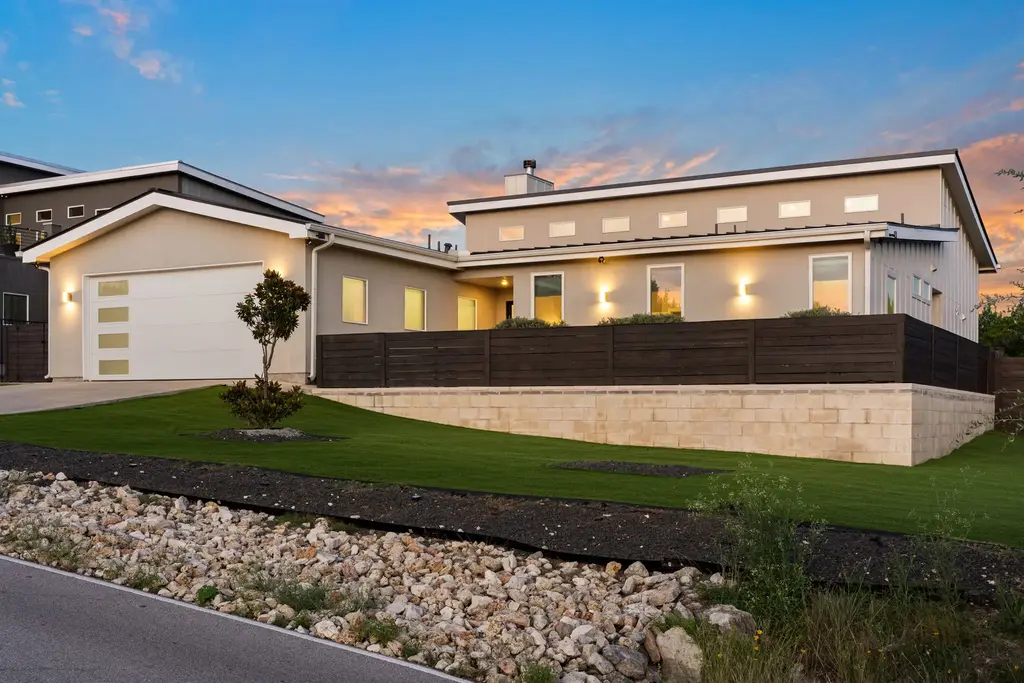 3501 Constitution Drive, Lago Vista