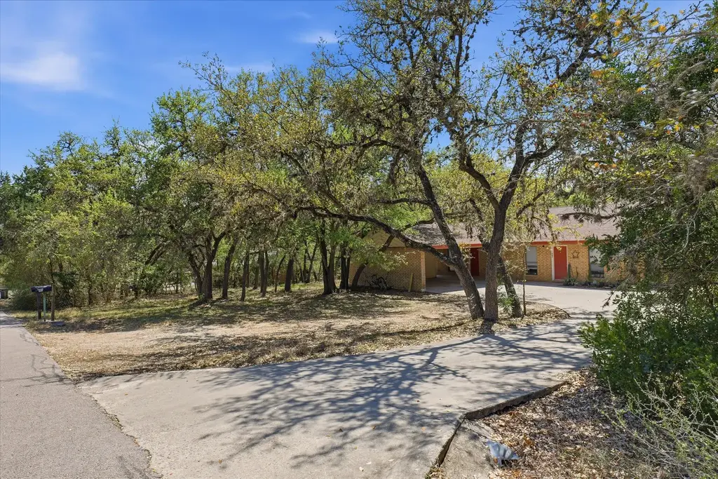 405 Whitetail Drive B, San Marcos