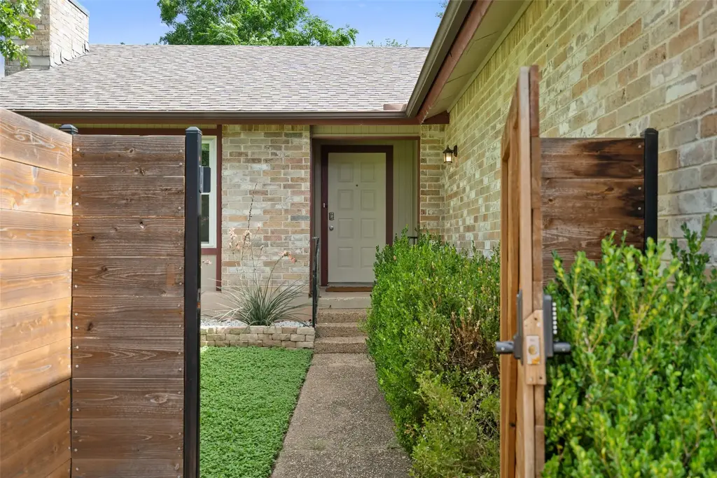 7501 Lakewood Drive, Austin