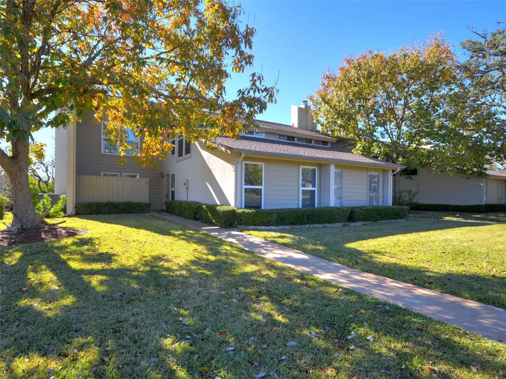 100 Lido Circle G2, Lakeway