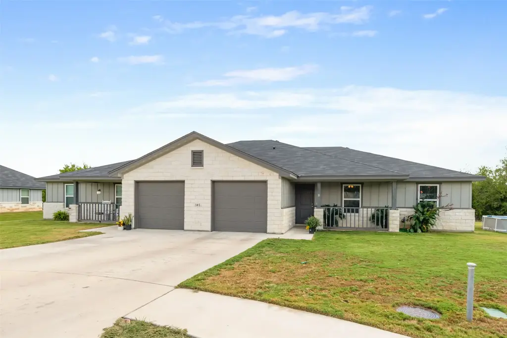 145 Ellis Court B, Burnet
