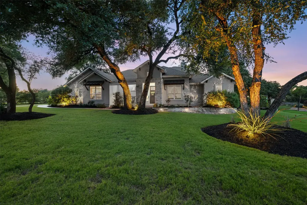 220 Highland Oaks, Leander