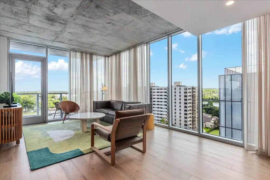 48 East Avenue 1308, Austin