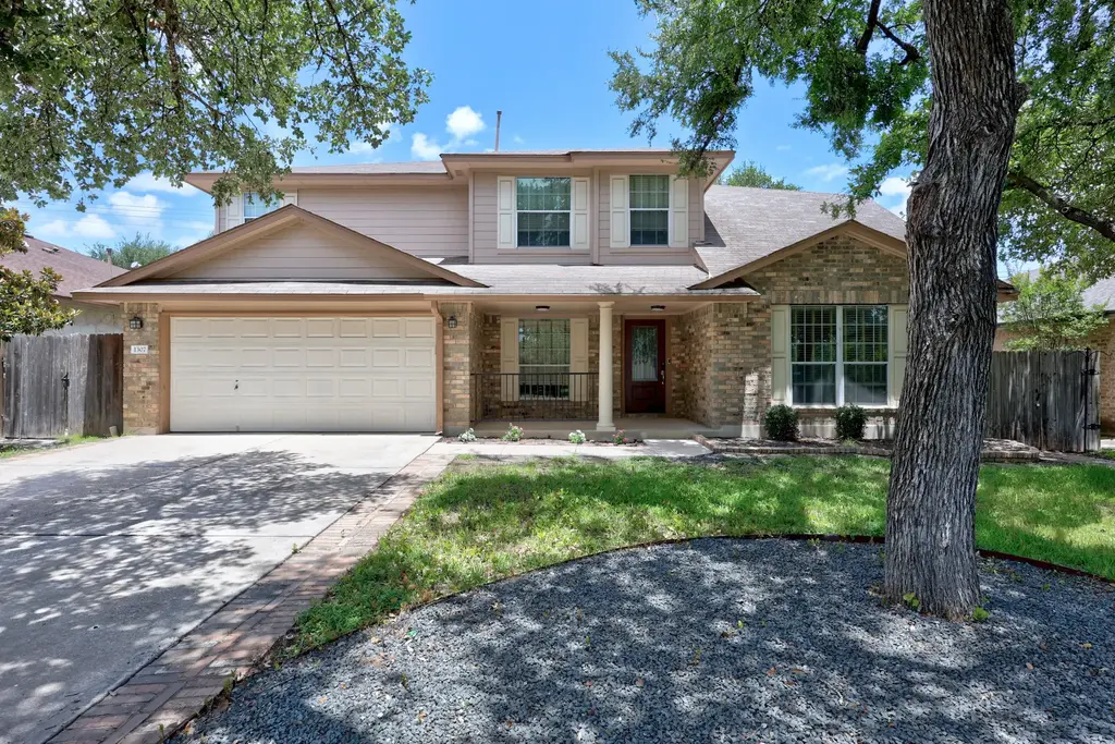 1307 Chardonnay Crossing, Leander