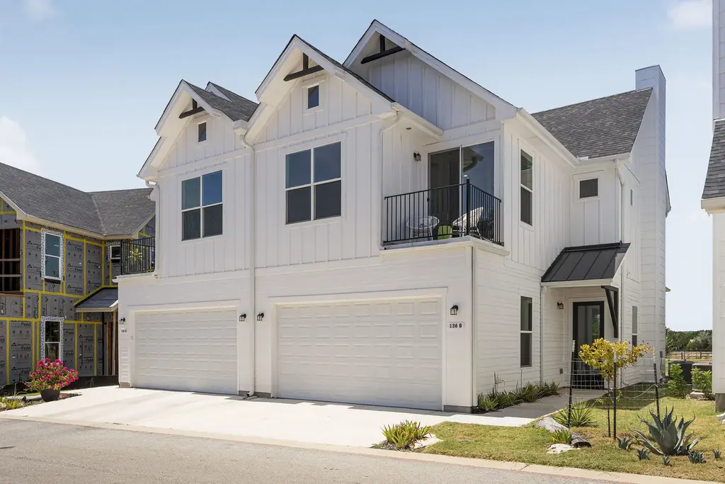 136 Lourdes Court B, Dripping Springs