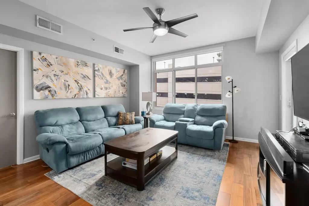 54 Rainey Street 609, Austin