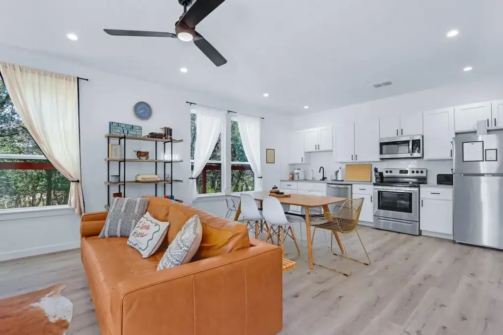 2076 Dry Creek Creek, Canyon Lake