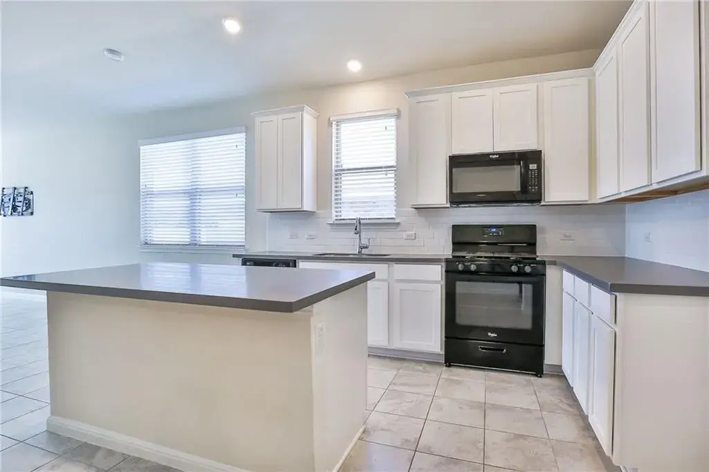 637 Gabrielle Anne Drive, Leander