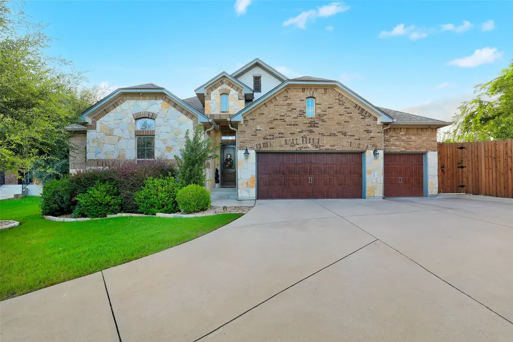 2304 Vaquero Cove, Leander