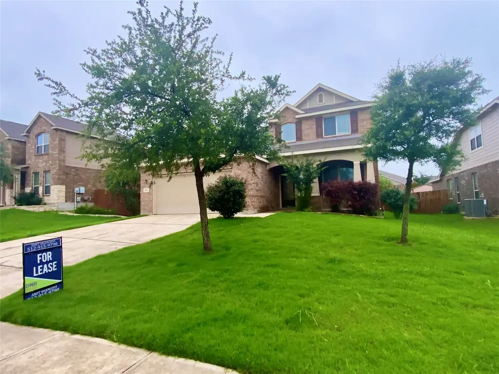 1810 Logan Trail, New Braunfels