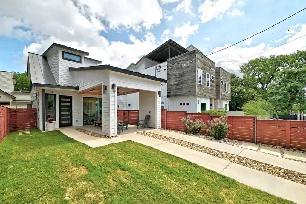 1704 E 13th Street B, Austin
