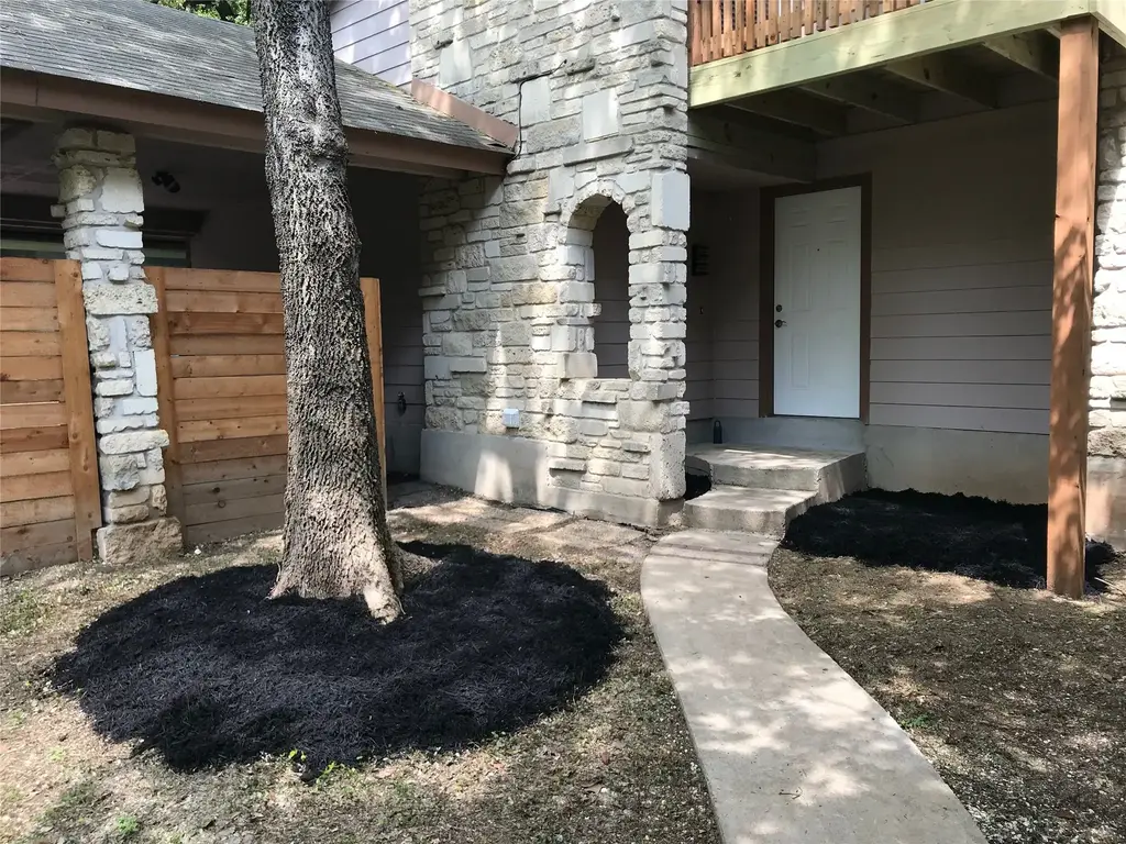 1712 Cinnamon Path A, Austin