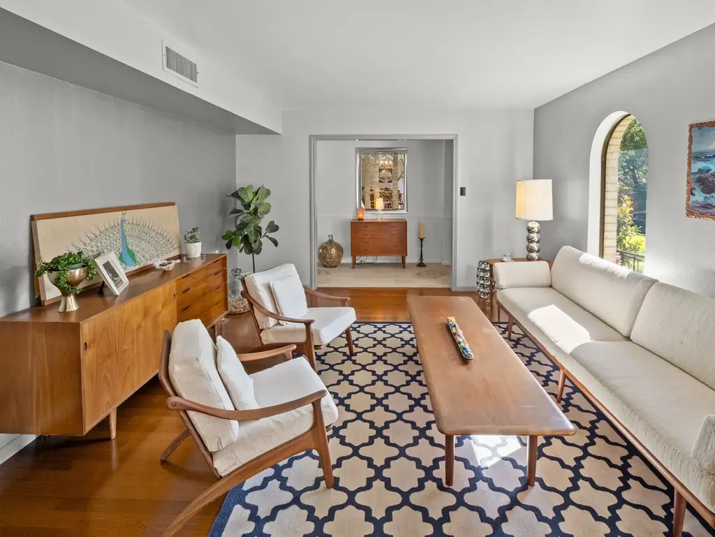 9004 Collingwood Drive, Austin