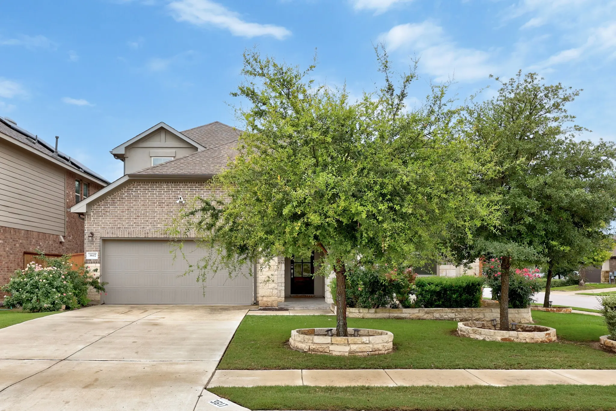 Photo of Listing #1745976