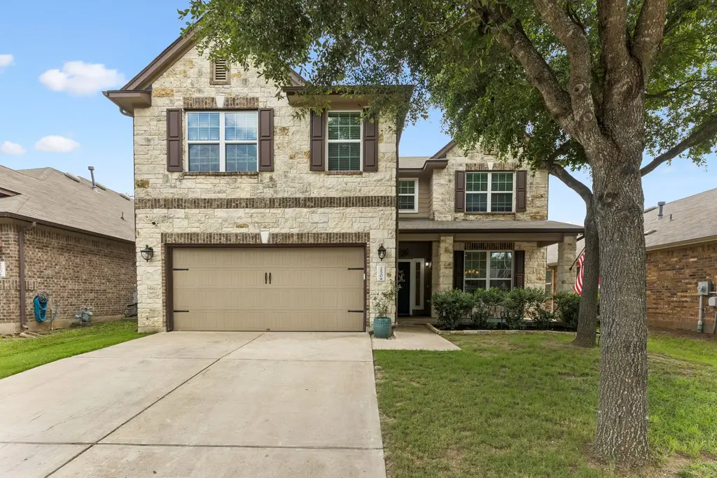 250 Mystic Hollow, Buda
