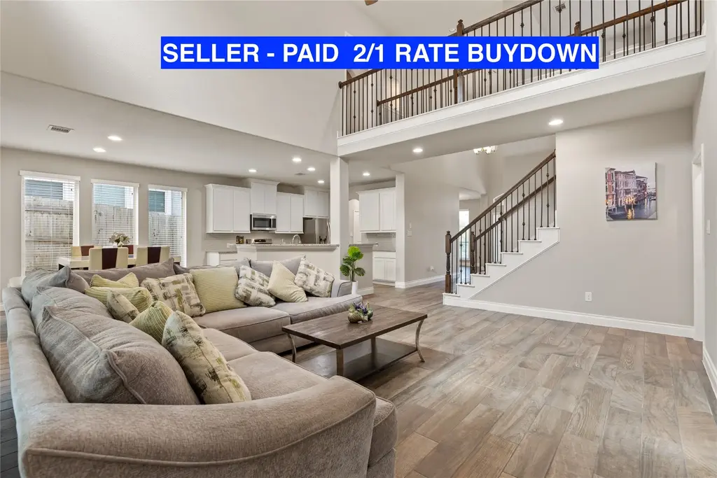 180 Santa Maria Street, Georgetown