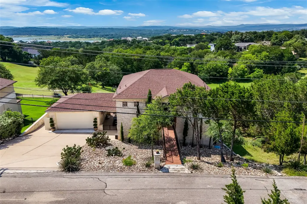 5200 Arrowhead Drive, Lago Vista