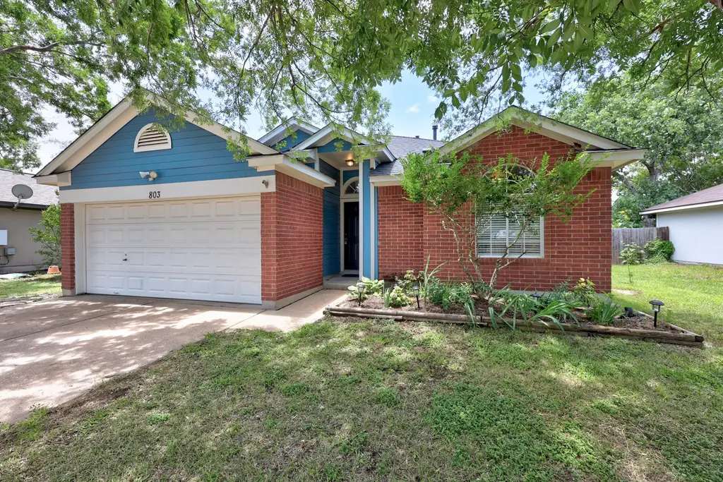 803 Sparkling Brook Lane, Leander
