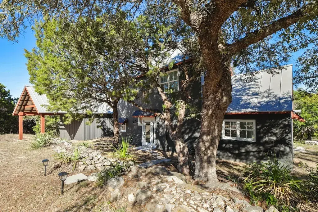 1612 The High Road, Austin