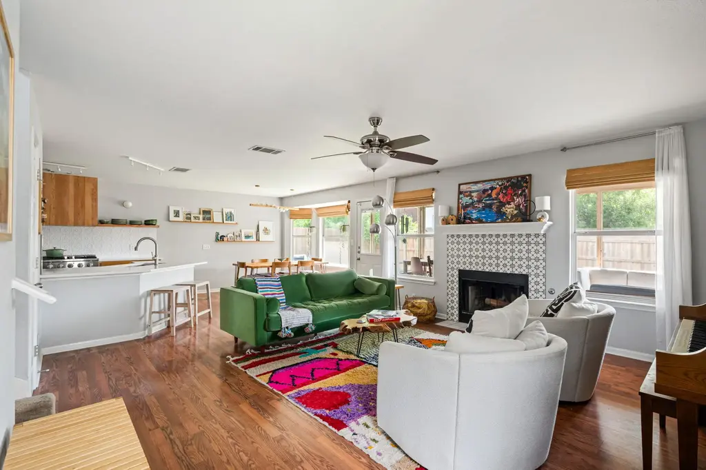 10904 Sherry Lee Cove, Austin