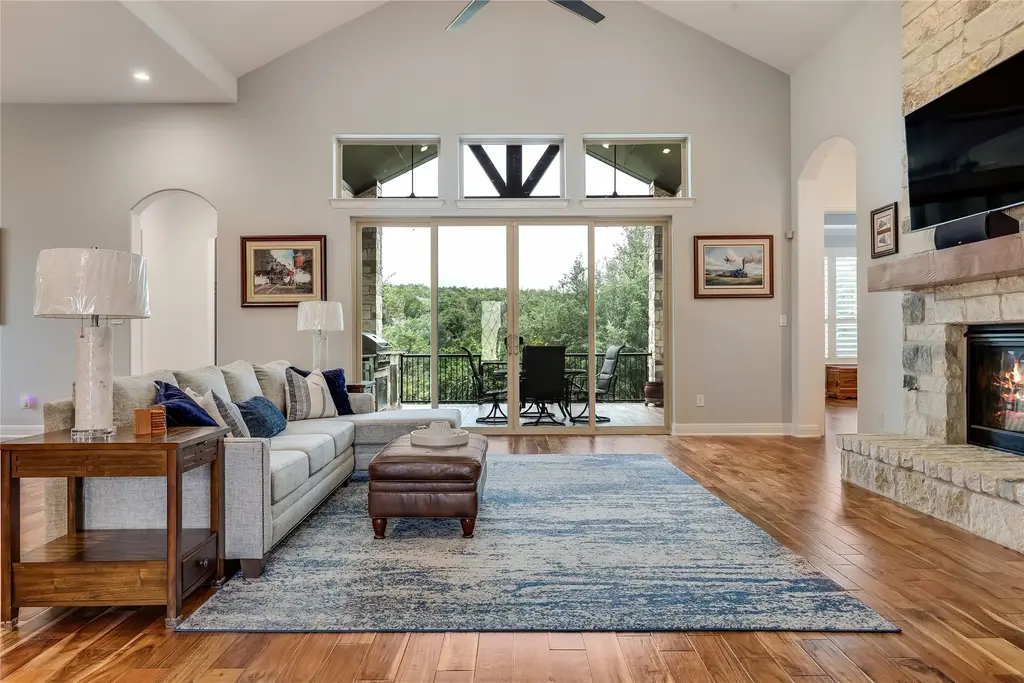 328 Ringtail Stream Drive, Austin
