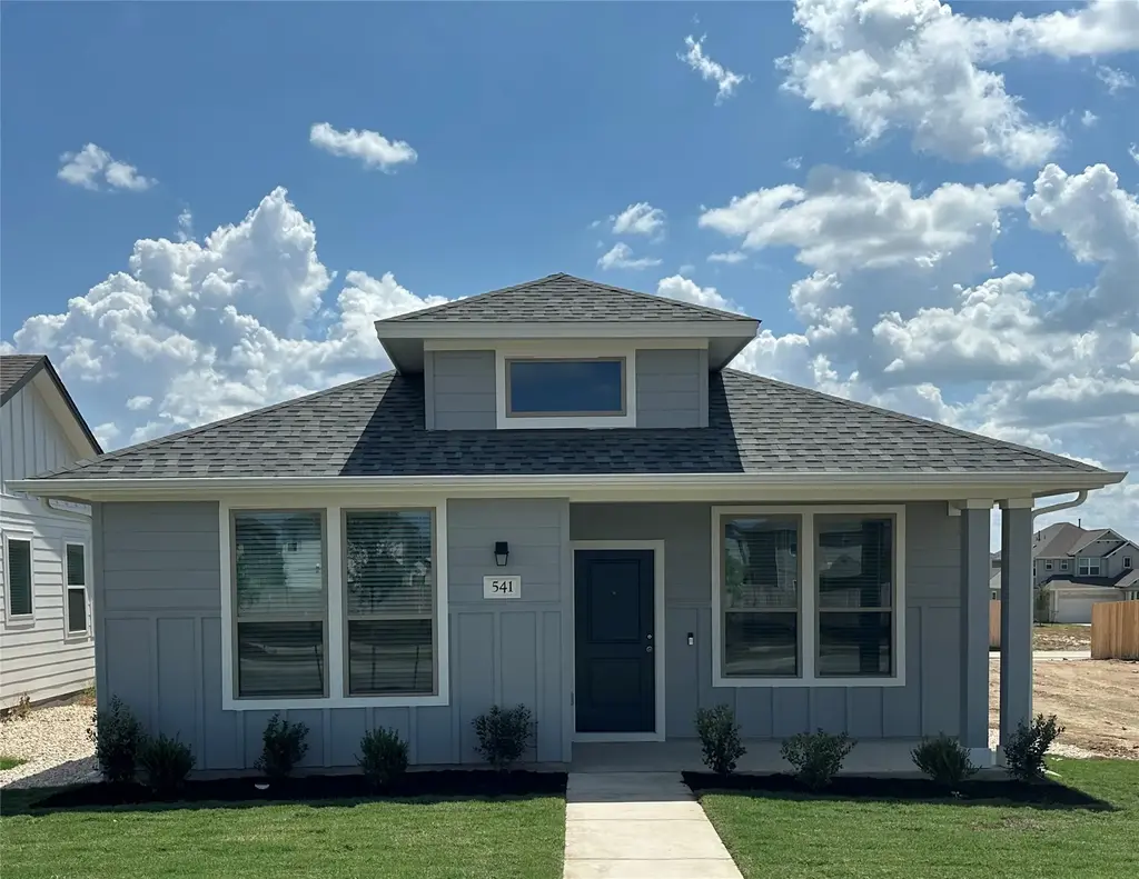 541 Porter Country Parkway, Buda
