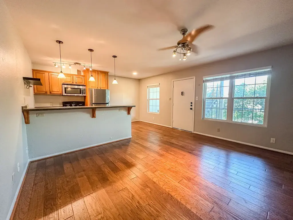 910 Duncan Lane 35, Austin