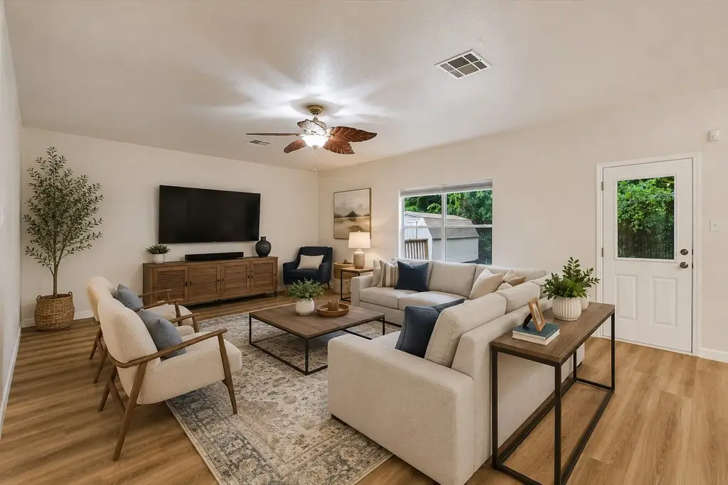 111 Dove Song Drive, Leander