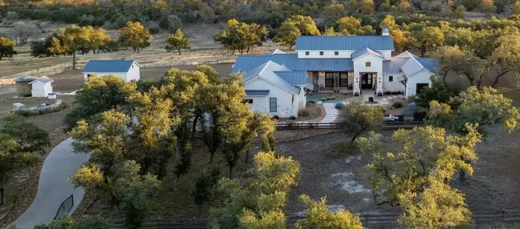 176 Inspiration Loop, Fredericksburg