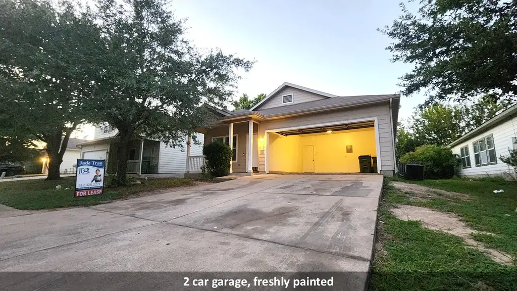 11500 Lapoynor Street, Manor