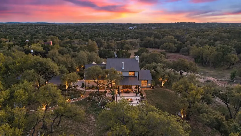 290 Sunset Ridge, Dripping Springs