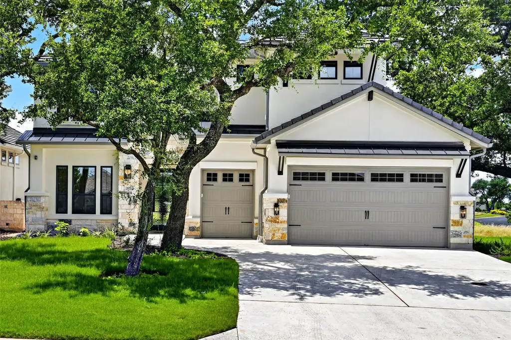 305 Indigo Lane, Georgetown
