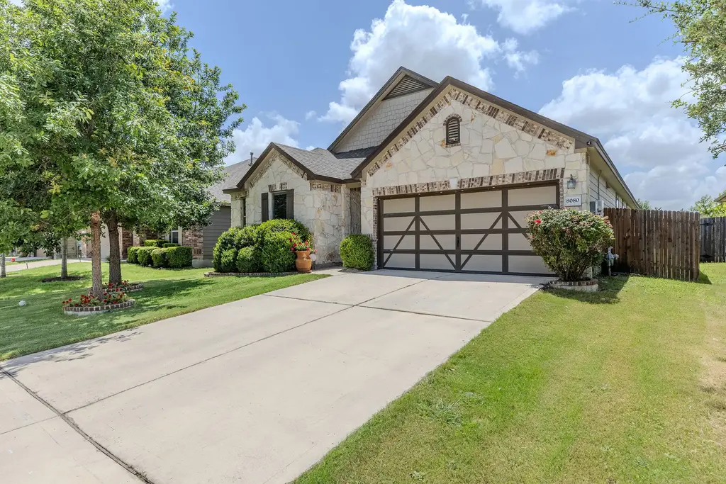 8080 Gato Lane, Round Rock