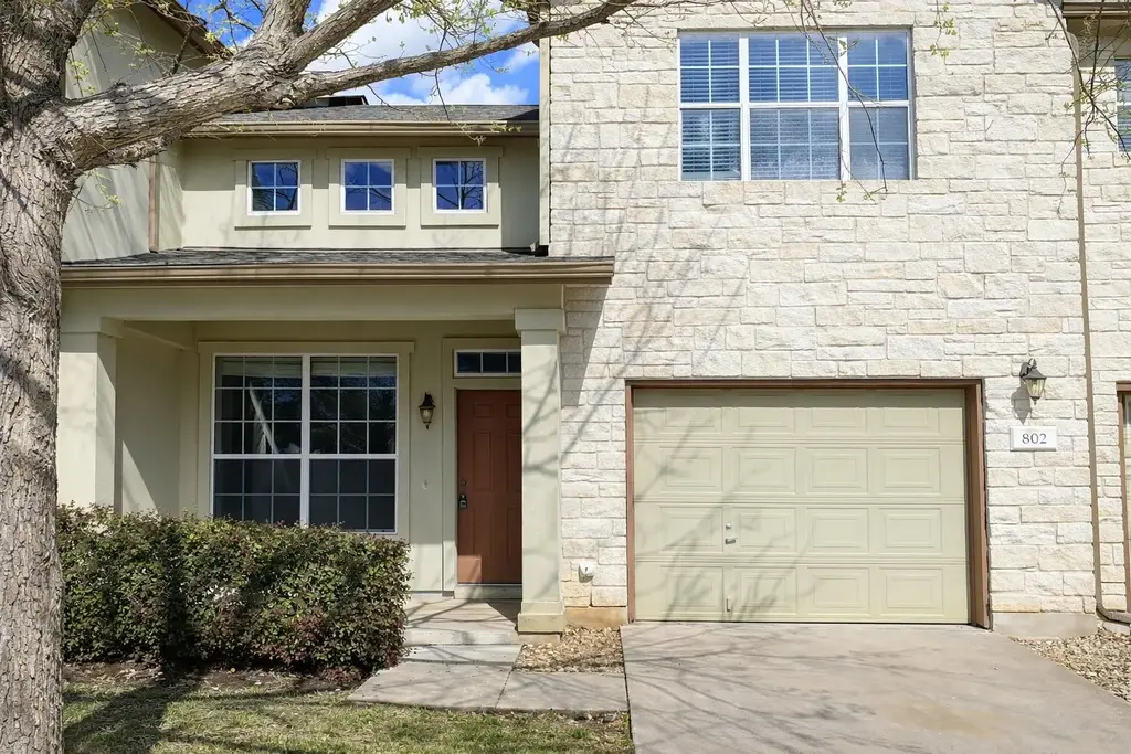 2410 Great Oaks Drive 802, Round Rock