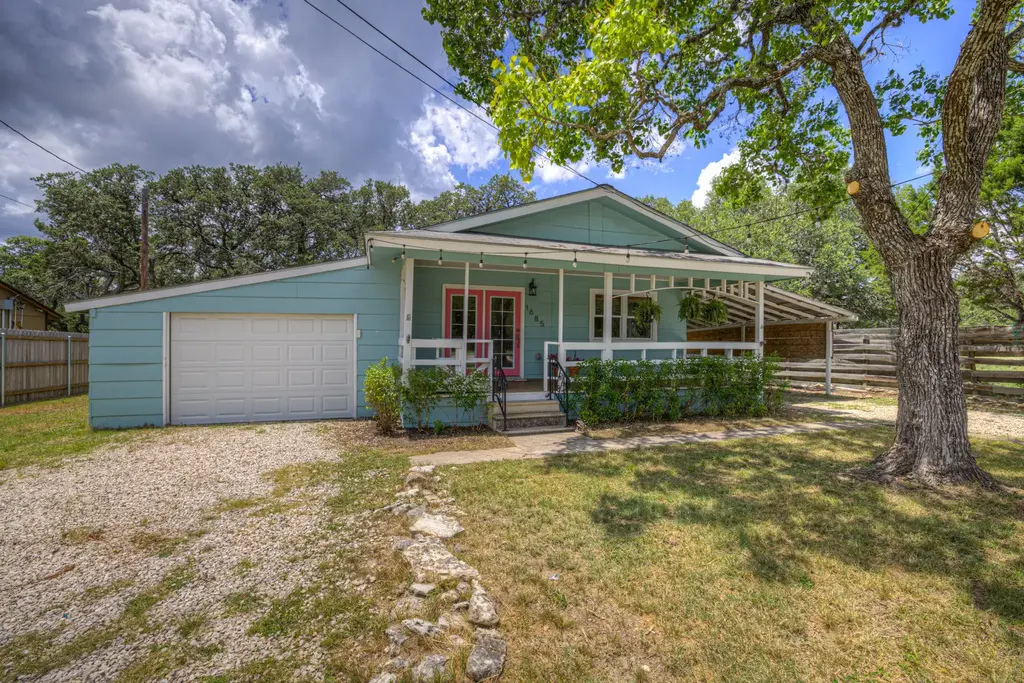 1685 Lakeview Drive, Canyon Lake