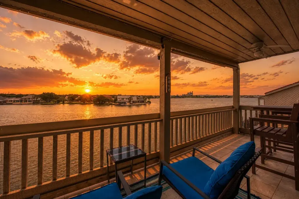 1100 The Cape Road 803, Horseshoe Bay