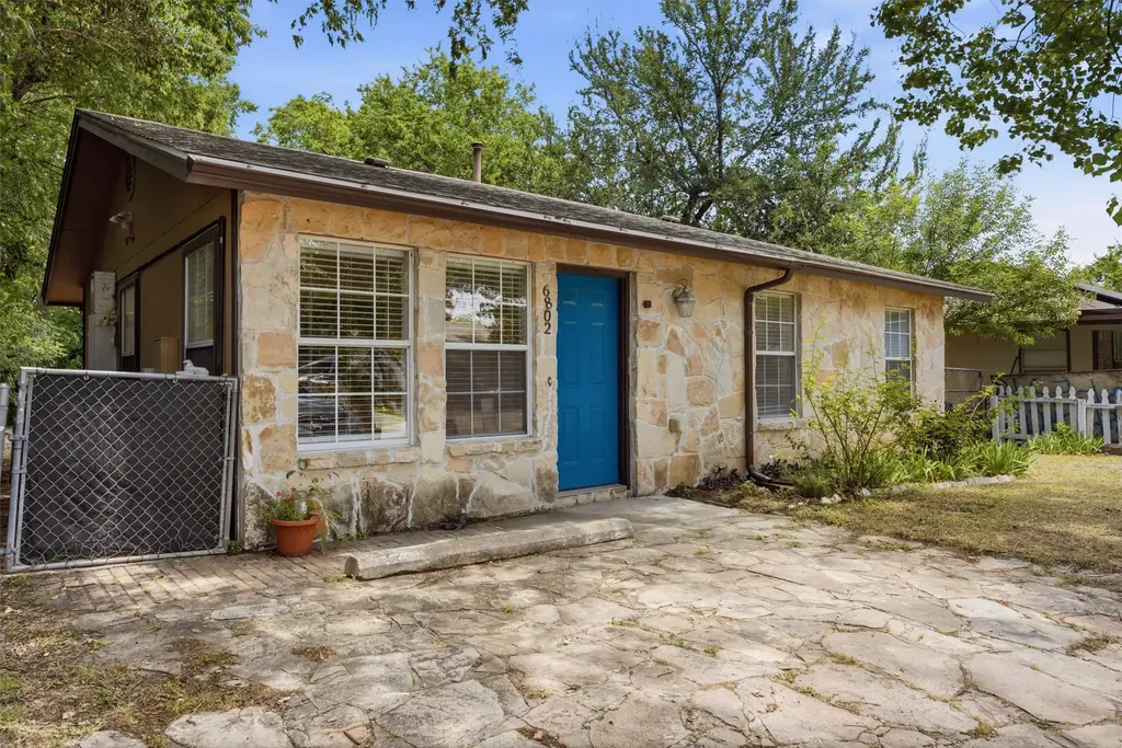 6802 Villita Avenida Street, Austin