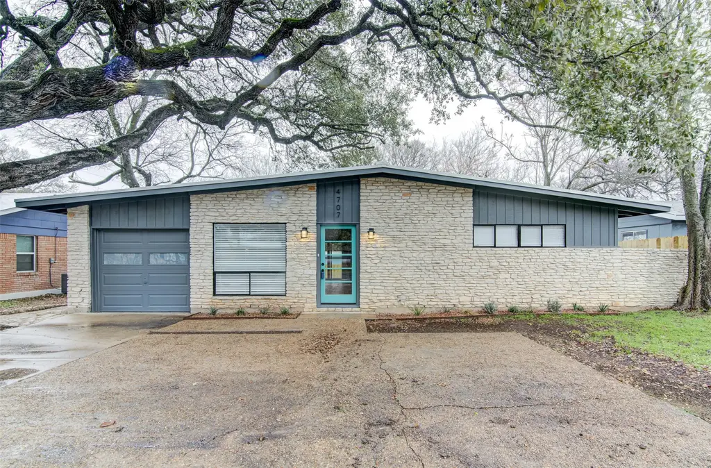 4707 Menchaca Road, Austin