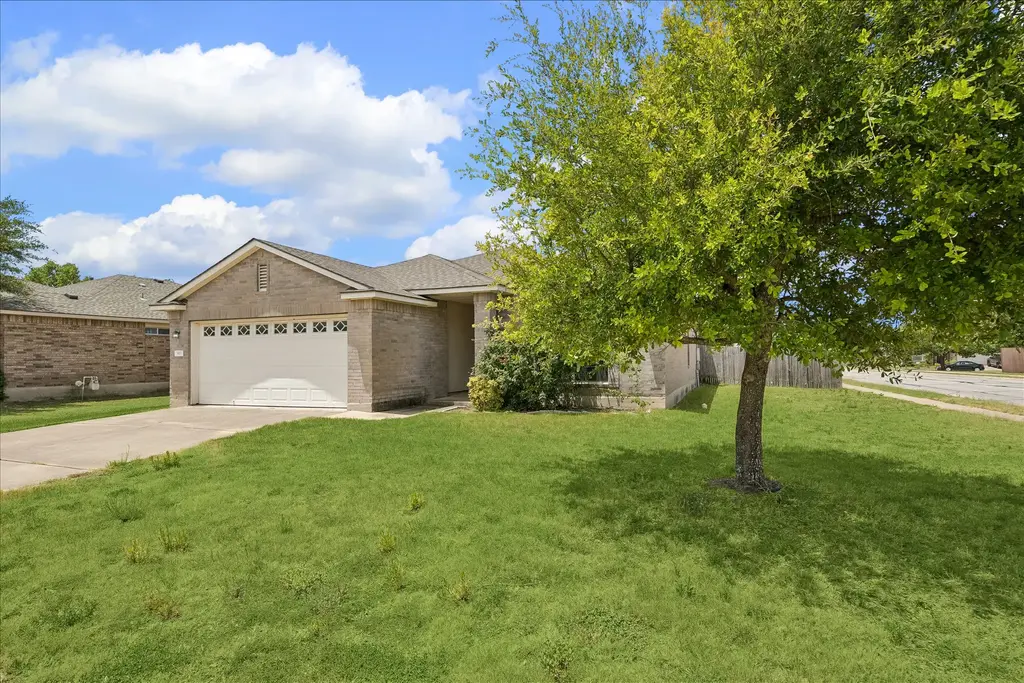 913 Remington Drive, Leander