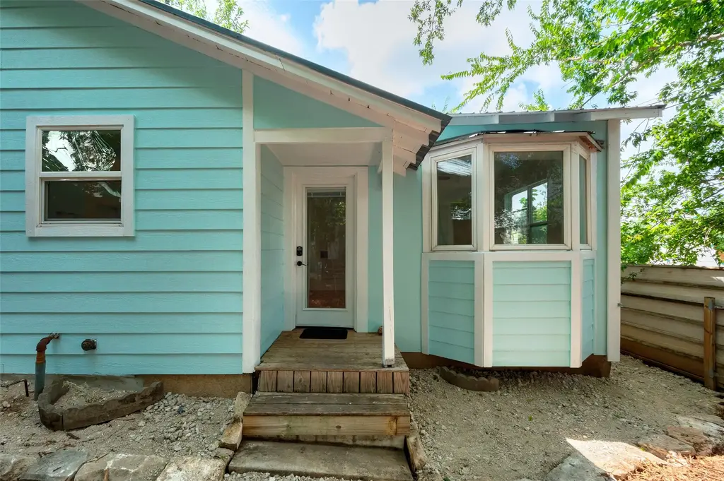 2409 E 9th Street B, Austin