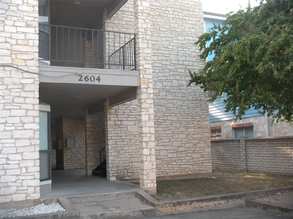 2604 Salado St 104, Austin