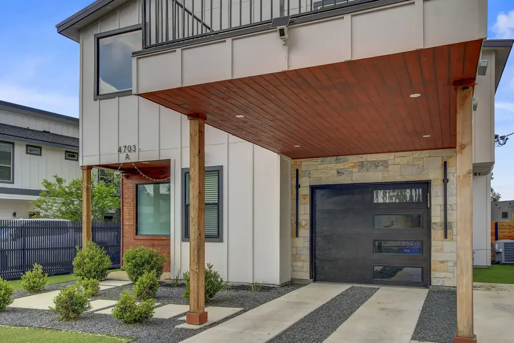 4703 Louis Avenue A, Austin
