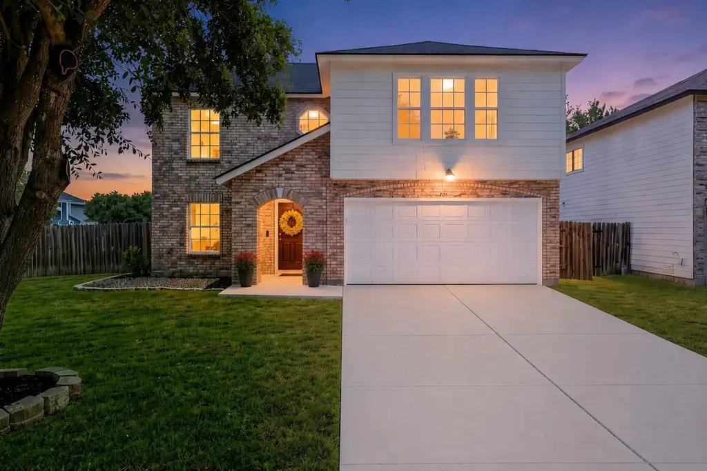 401 Emerald Fields Lane, Kyle