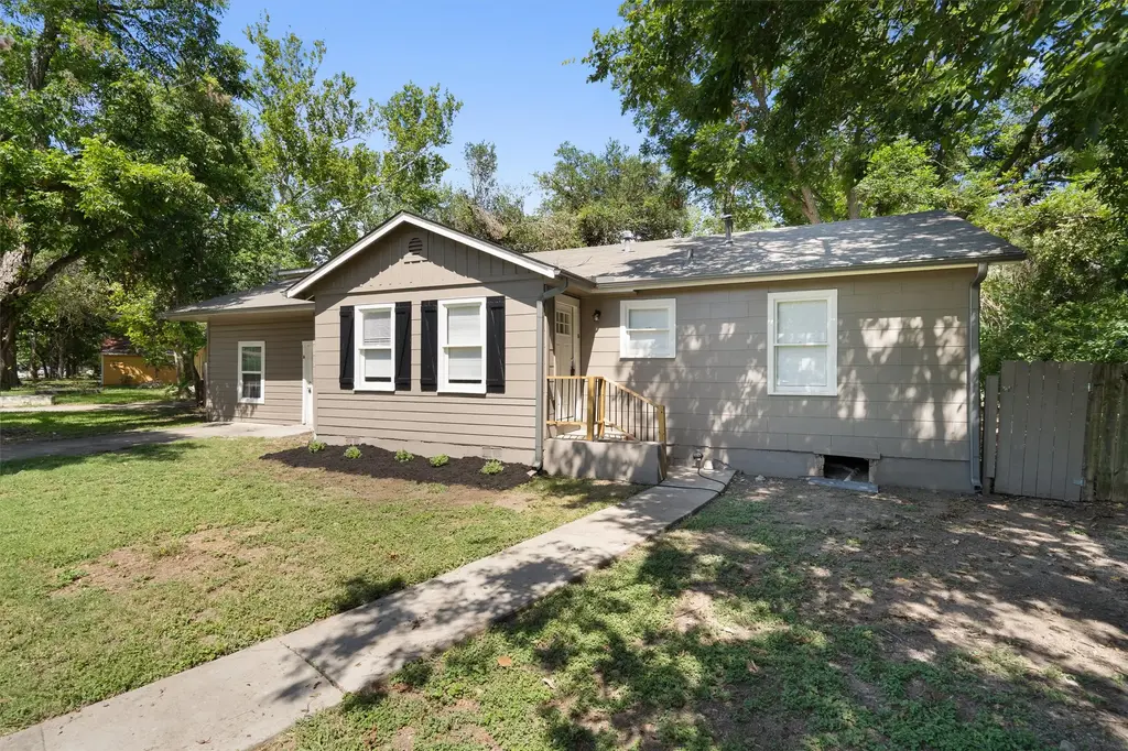 1012 Barbara Drive B, San Marcos
